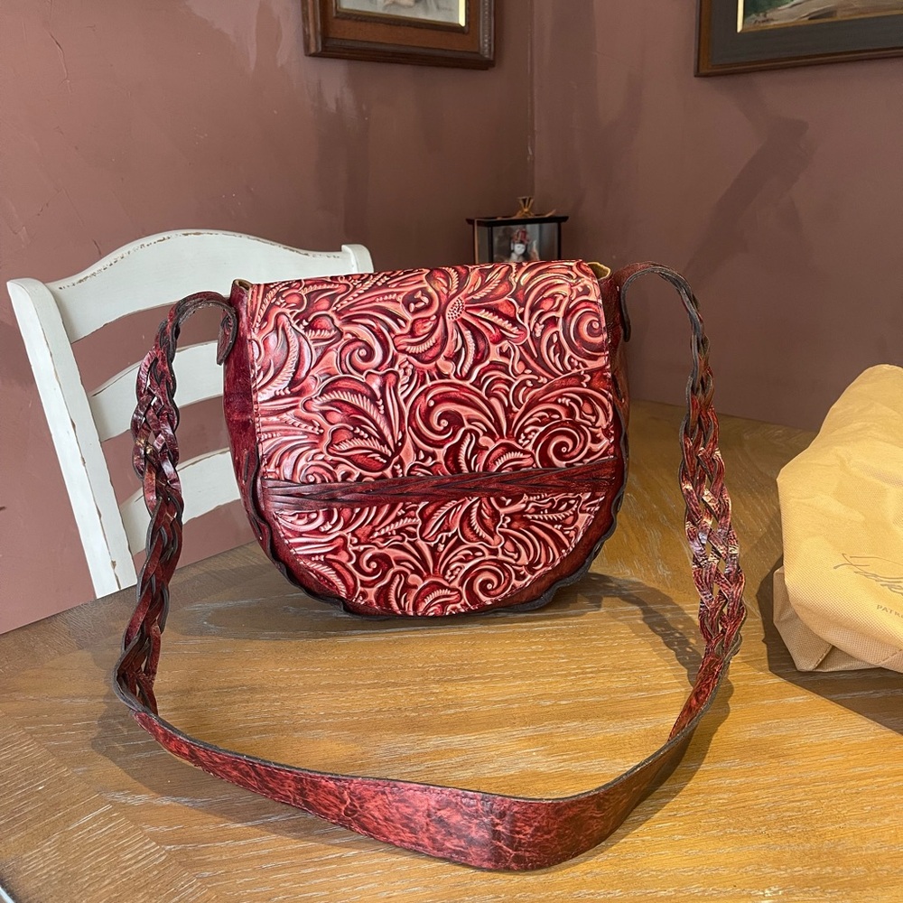 Patricia Nash Tooled Leather shoulder bag/Crossbody